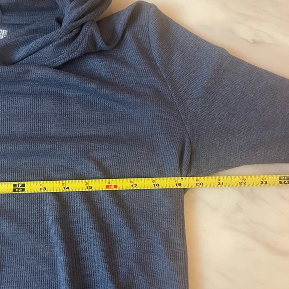 32 Degrees HEAT Sleepwear Hoodie Top Blue Long Sleeve Hooded Shirt M - Picture 3 of 6